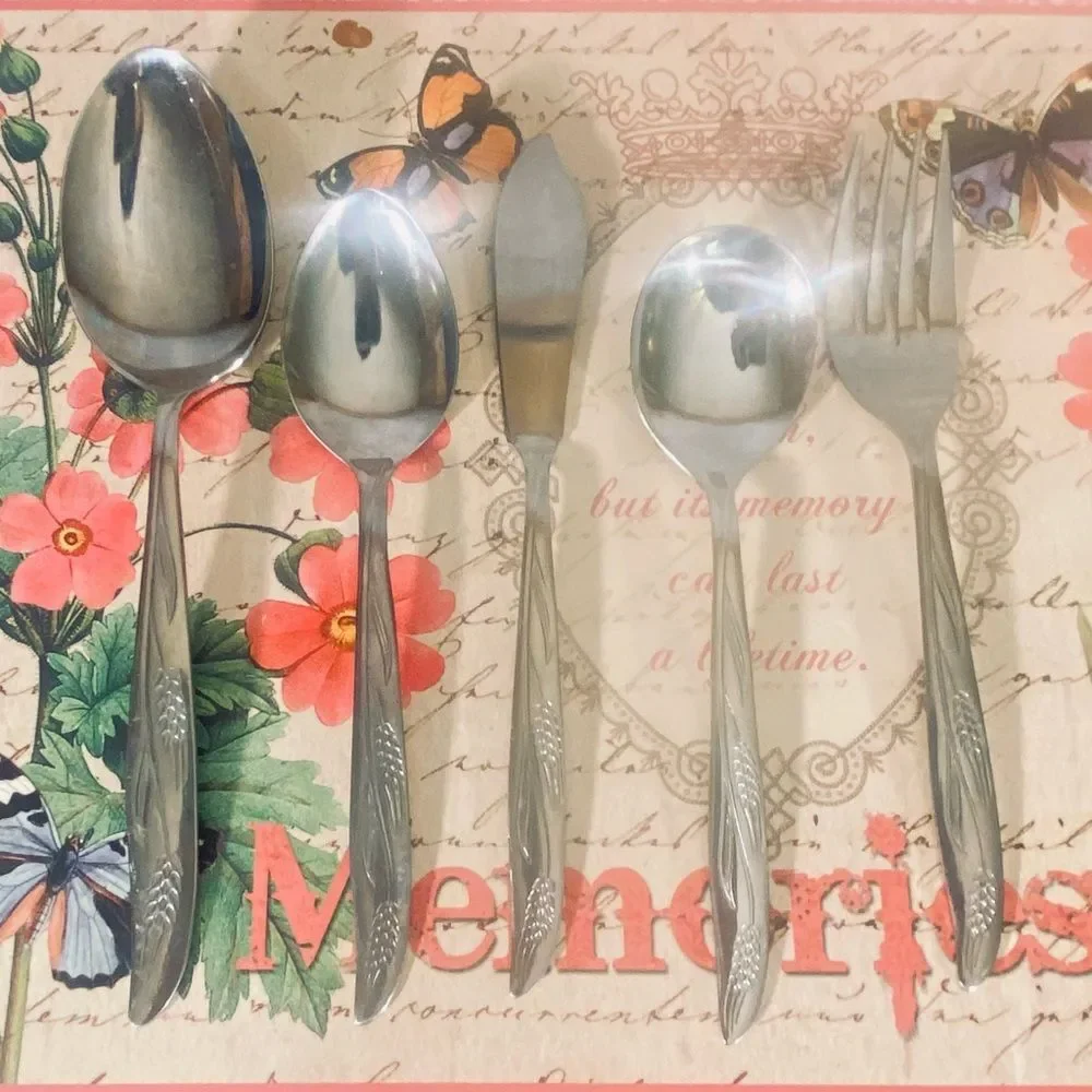 Vintage 1950s Castle Court Wheat Pattern 14Pc Stainless Steel Flatware Set